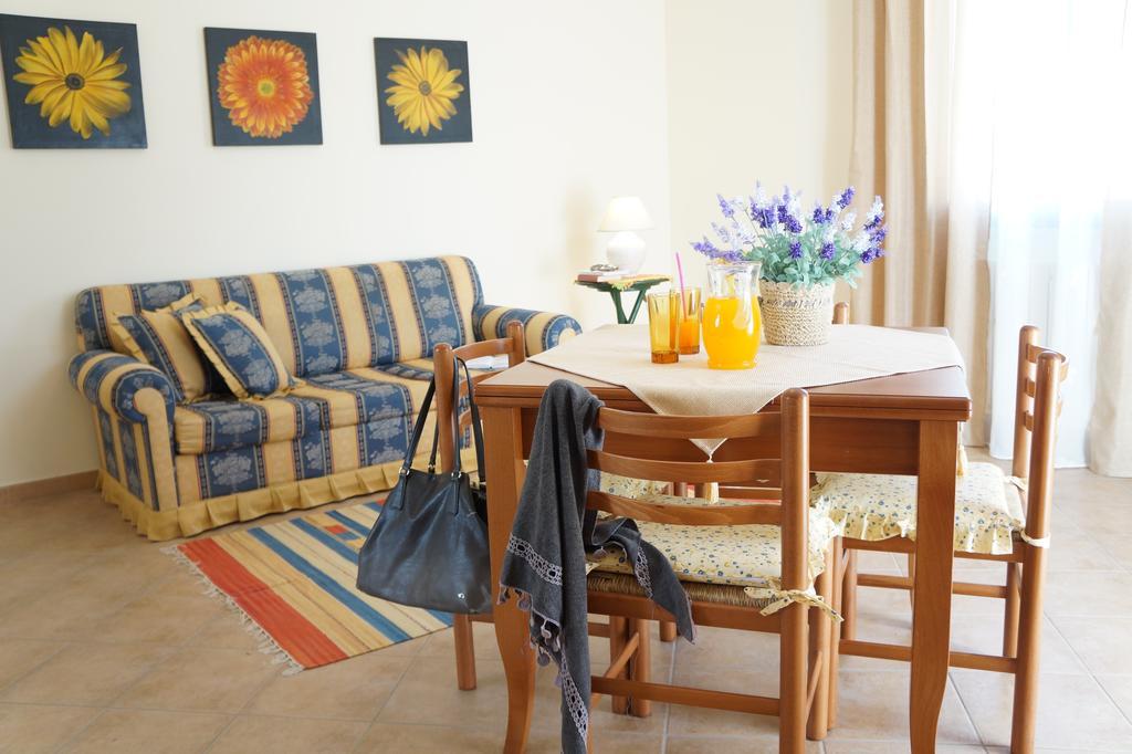 Casa Vacanza Da Rosa Custonaci Exteriör bild